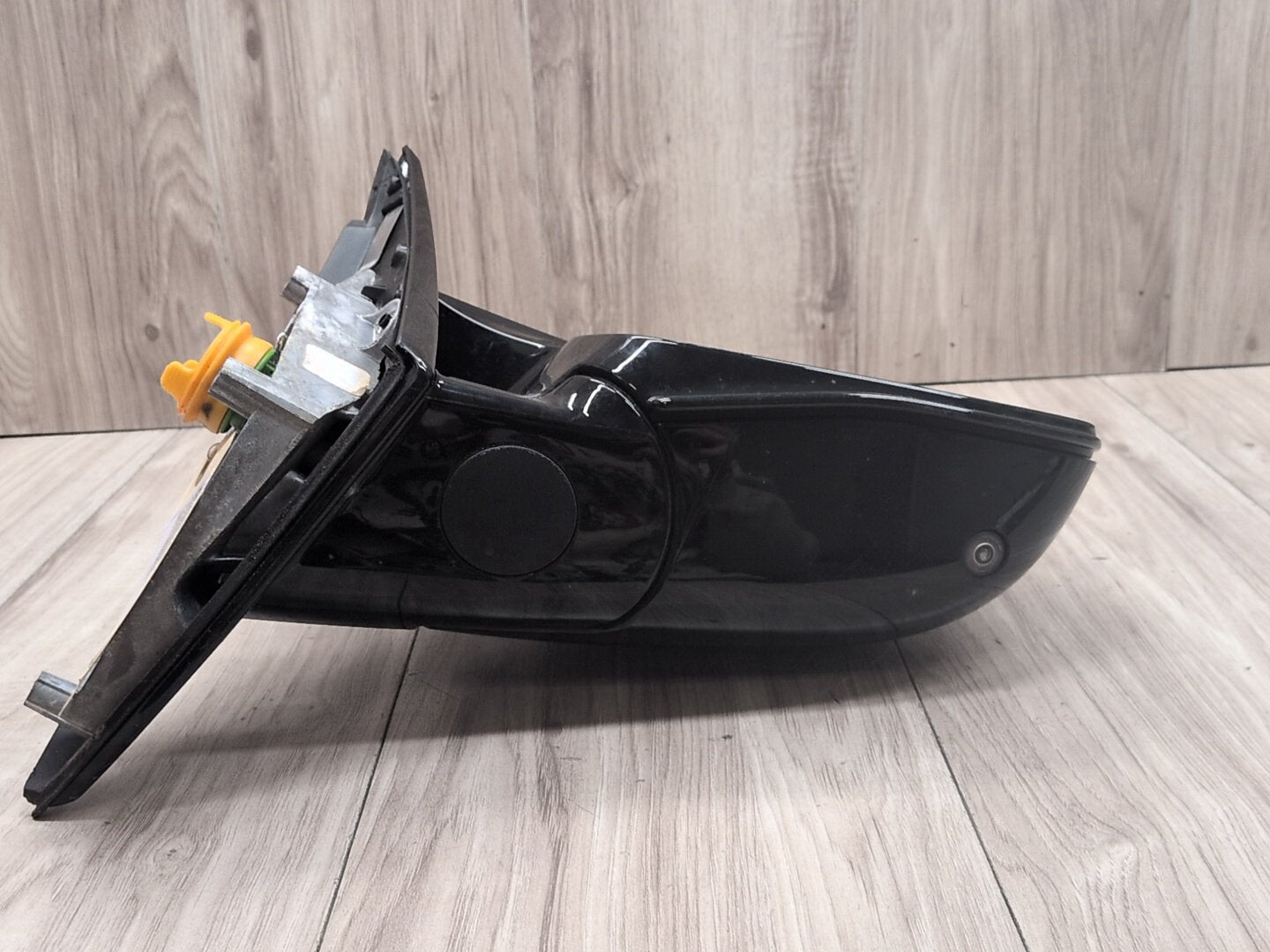 2015 - 2019 BMW X6 F86 Front Right Passenger Side Mirror Assembly 8073648 S63B44T2