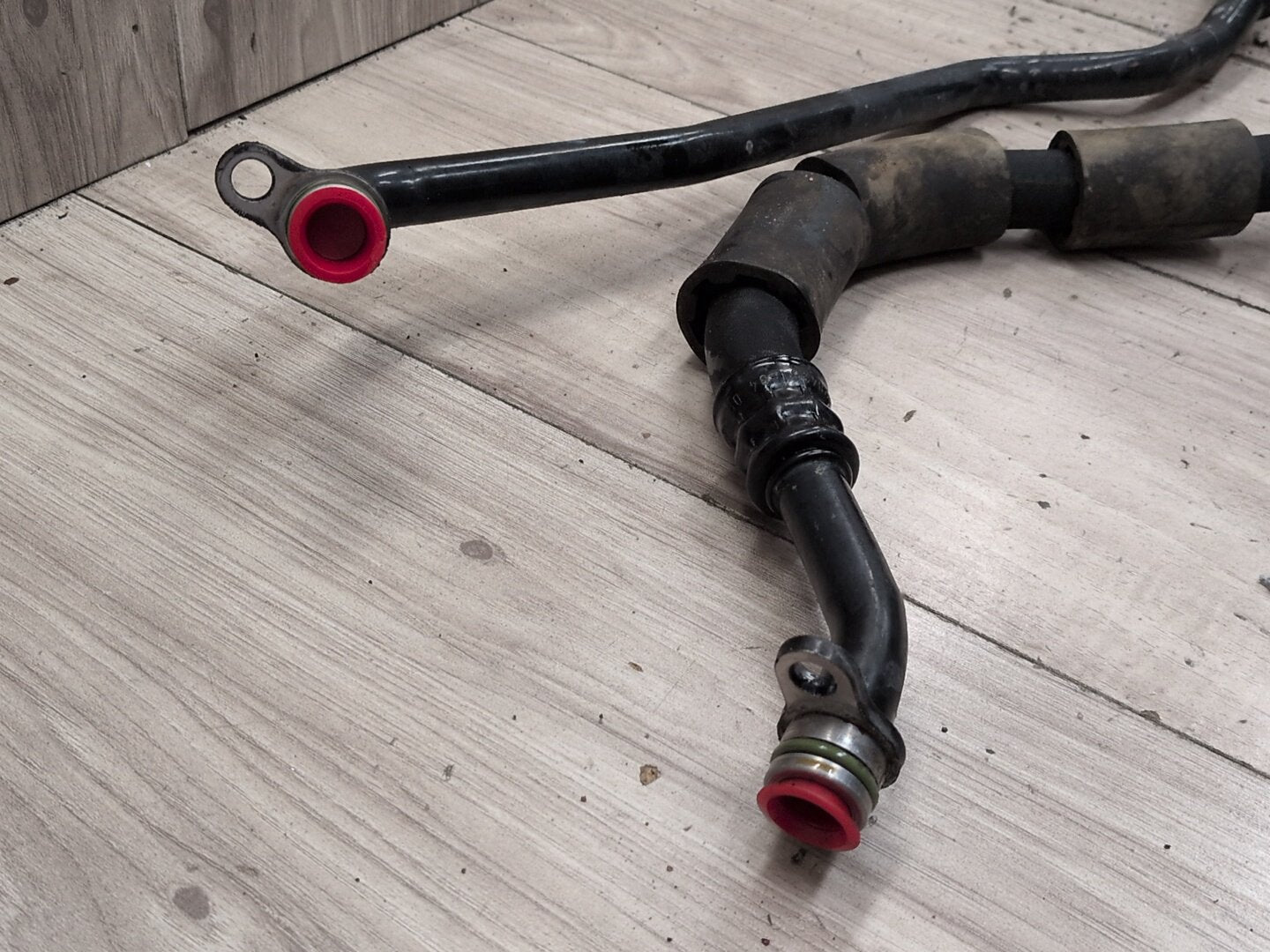 2012-2018 BMW F06 M6 Engine Oil Cooler Line Return Flow SET 2284261