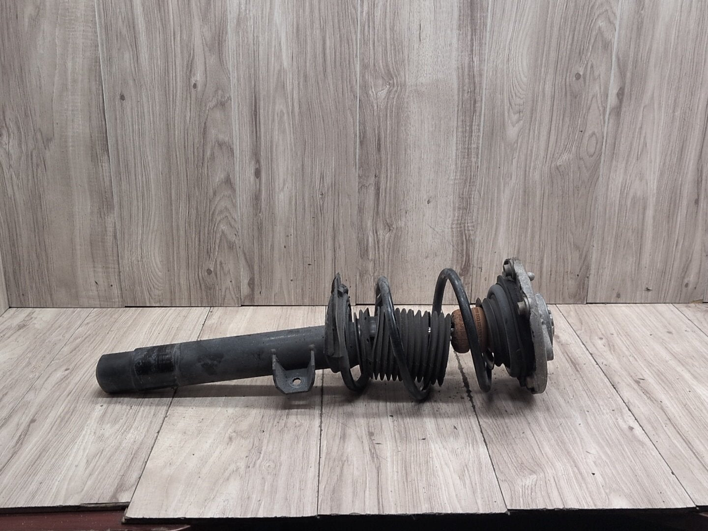 2014-2020 BMW 435i F32 - Front Left or Right Spring Strut Shock Absorber PN: 6873755