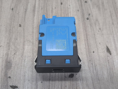 OEM BMW F44 F48 F97 G01 G05 G12 G20 G30 G80 USB C Charger Port Socket