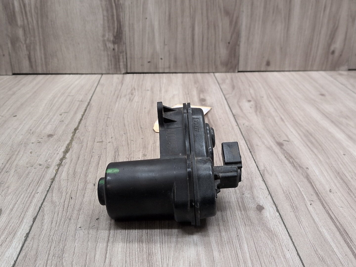 2019 - 2026 BMW X5 G05 Rear Left or Right Brake Caliper Actuator 6888850 N63B44M3