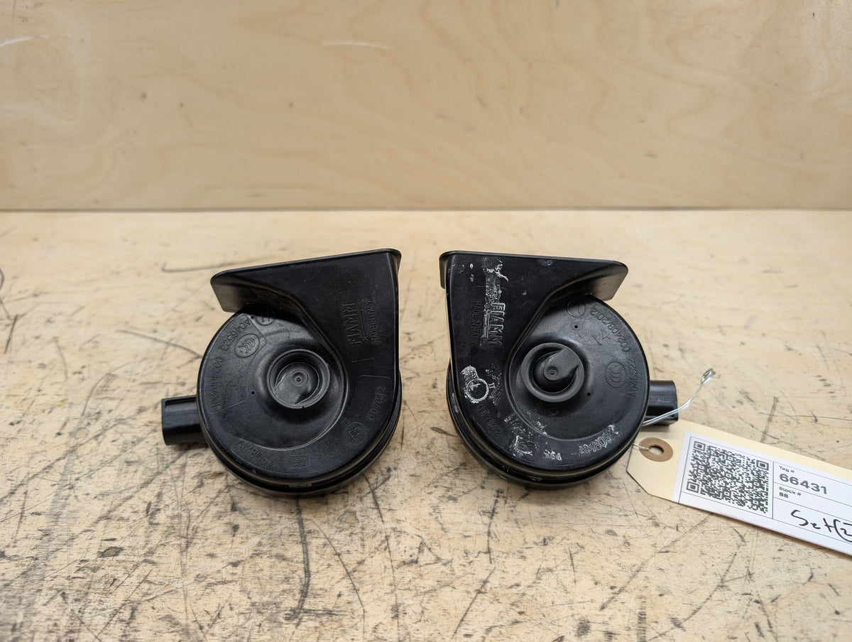 2019-2026 BMW 330i G20 Alarm Horns SET 7492205 OEM
