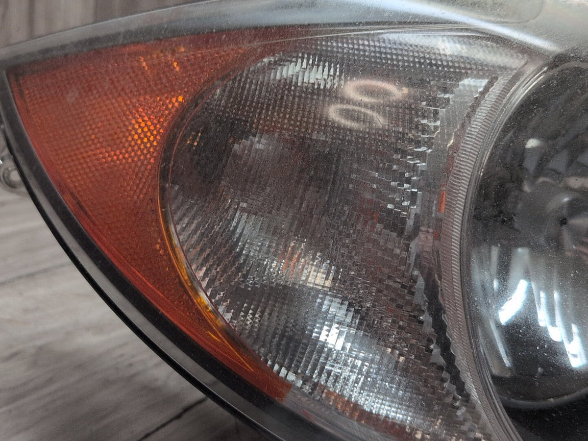 08-11 BMW 128i 135i E82 E88 Front Right Passenger Halogen Headlight PN: 6924668