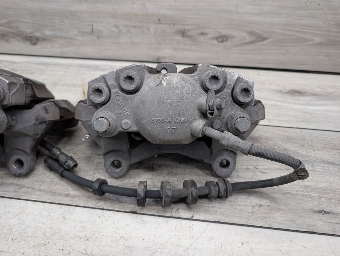 2008 - 2017 Audi S5 8T Front Left Right Brake Caliper SET 8T0105N