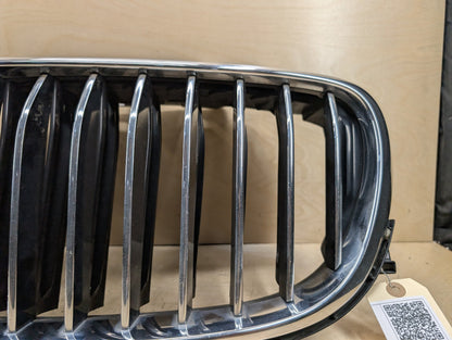 2016-2019 BMW 740i G12 Front Left Right Upper Bumper Cover Kidney Grilles SET 8091760 OEM