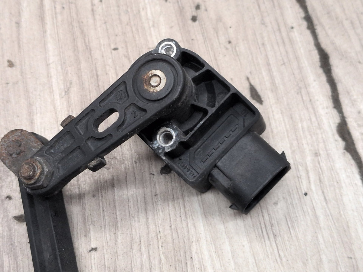 OEM BMW F10 F30 F80 G01 G05 G12 G30 G80 Left Right Headlight Height Level Sensor