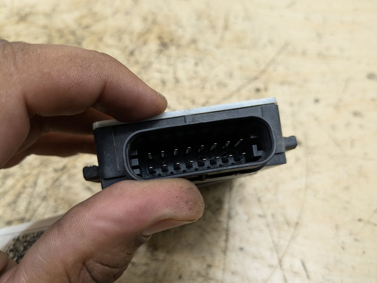 2016-2019 BMW 750i G12 Blind Spot Lane Sensor Radar Module 6877646 OEM
