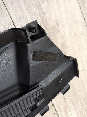 2015-2018 BMW X5 F85 Radiator Support Upper Cover Panel 7637050 OEM