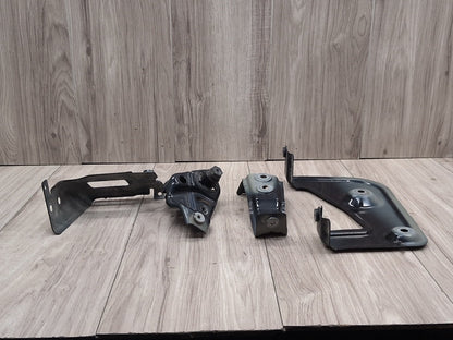 2019 - 2026 BMW X5 G05 Front Right Passenger Fender Brackets SET 7418216 N63B44M3