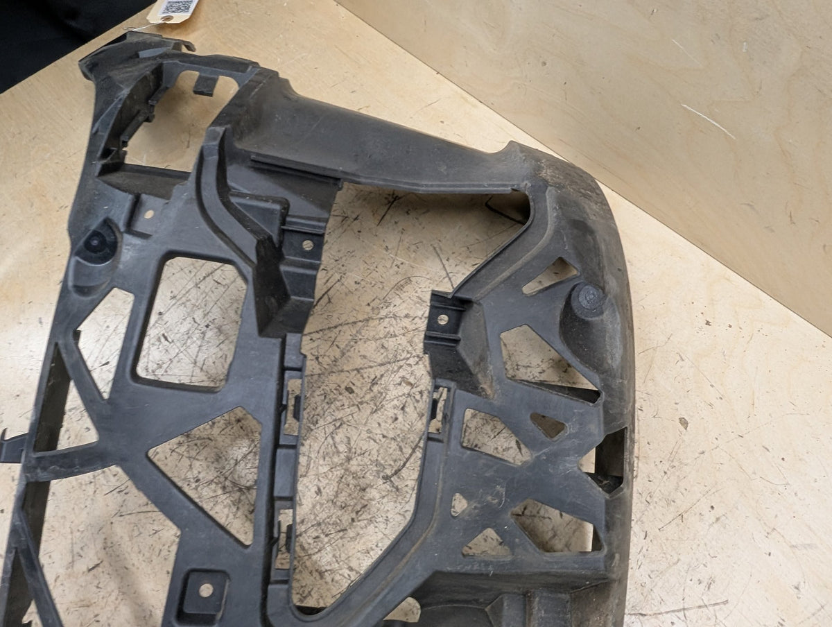 2019-2026 BMW 330i G20 Front Left Driver Fender Bracket 7422247 OEM