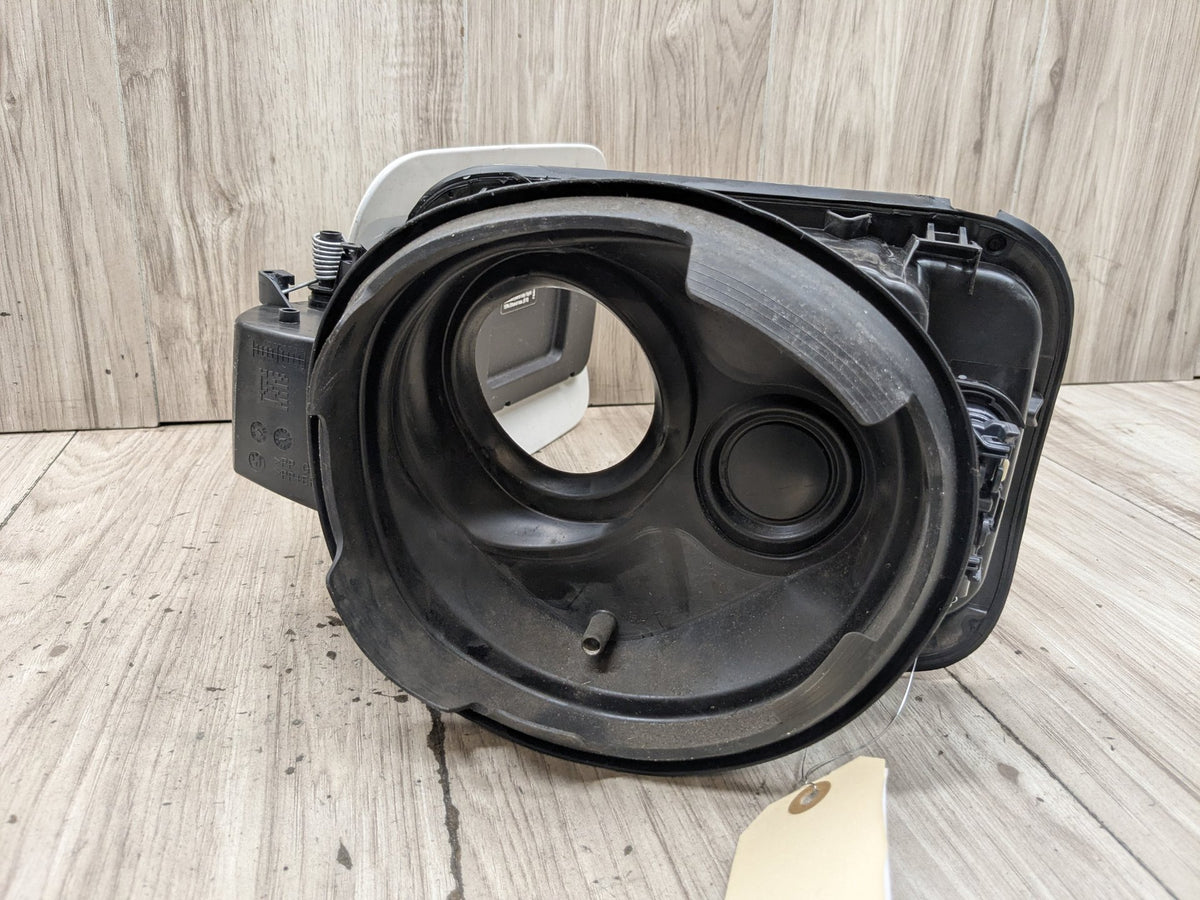 2022-2026 BMW 430i G26 Gas Cover Assembly 7478442 OEM