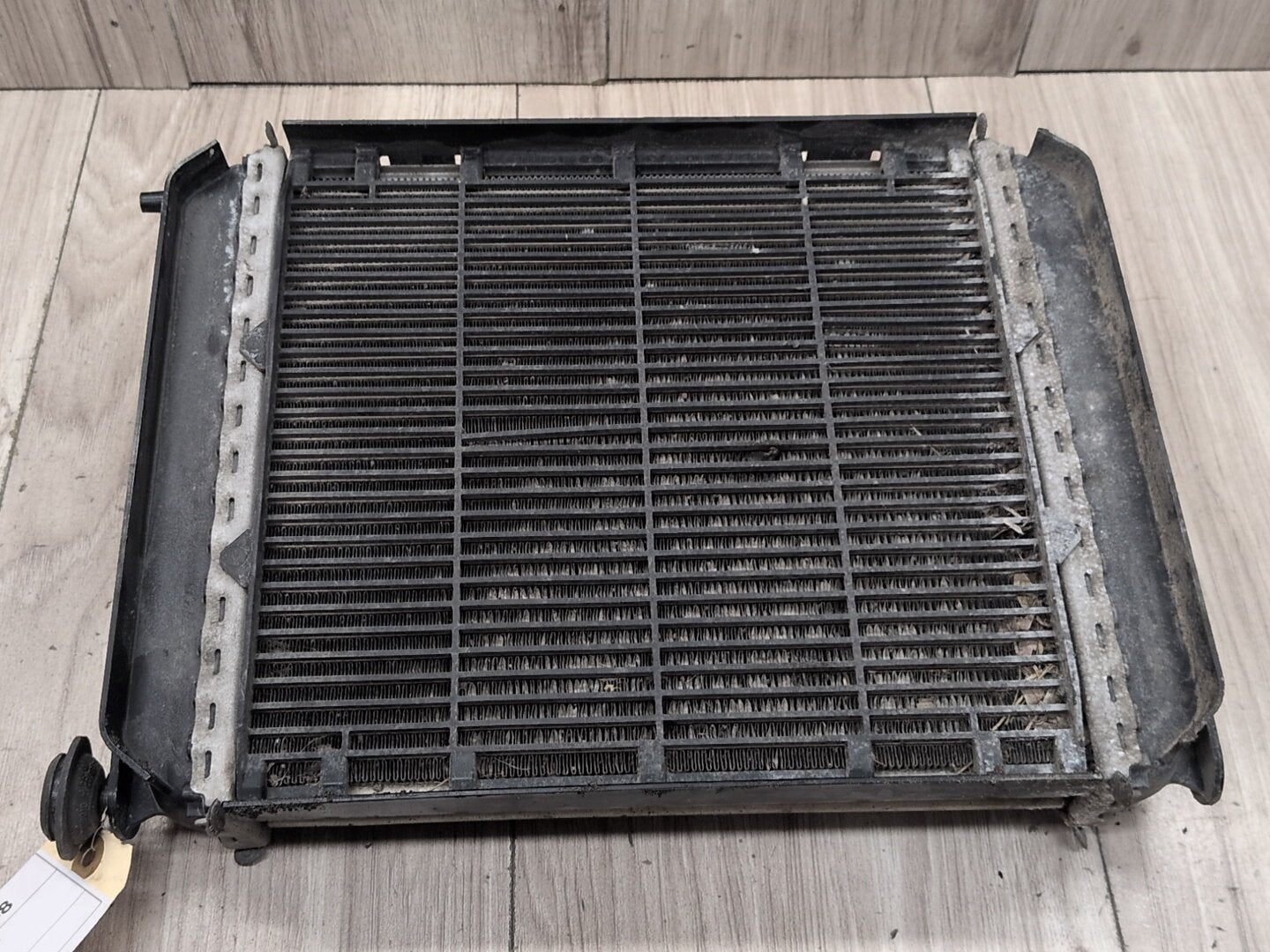 2019 - 2026 BMW X5 G05 Right Passenger Secondary Auxiliary Radiator 8697893 N63B44M3