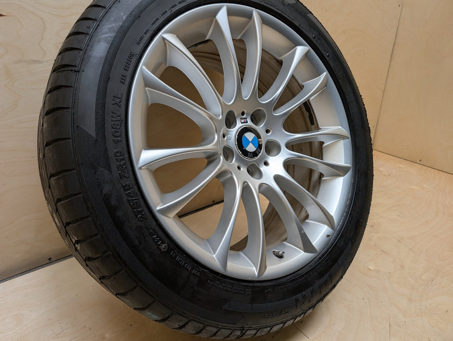 OEM BMW F01 F02 F07 740 750 760 FRONT Rim Wheel 19x8.5 ET25 M V-Spoke Style 302