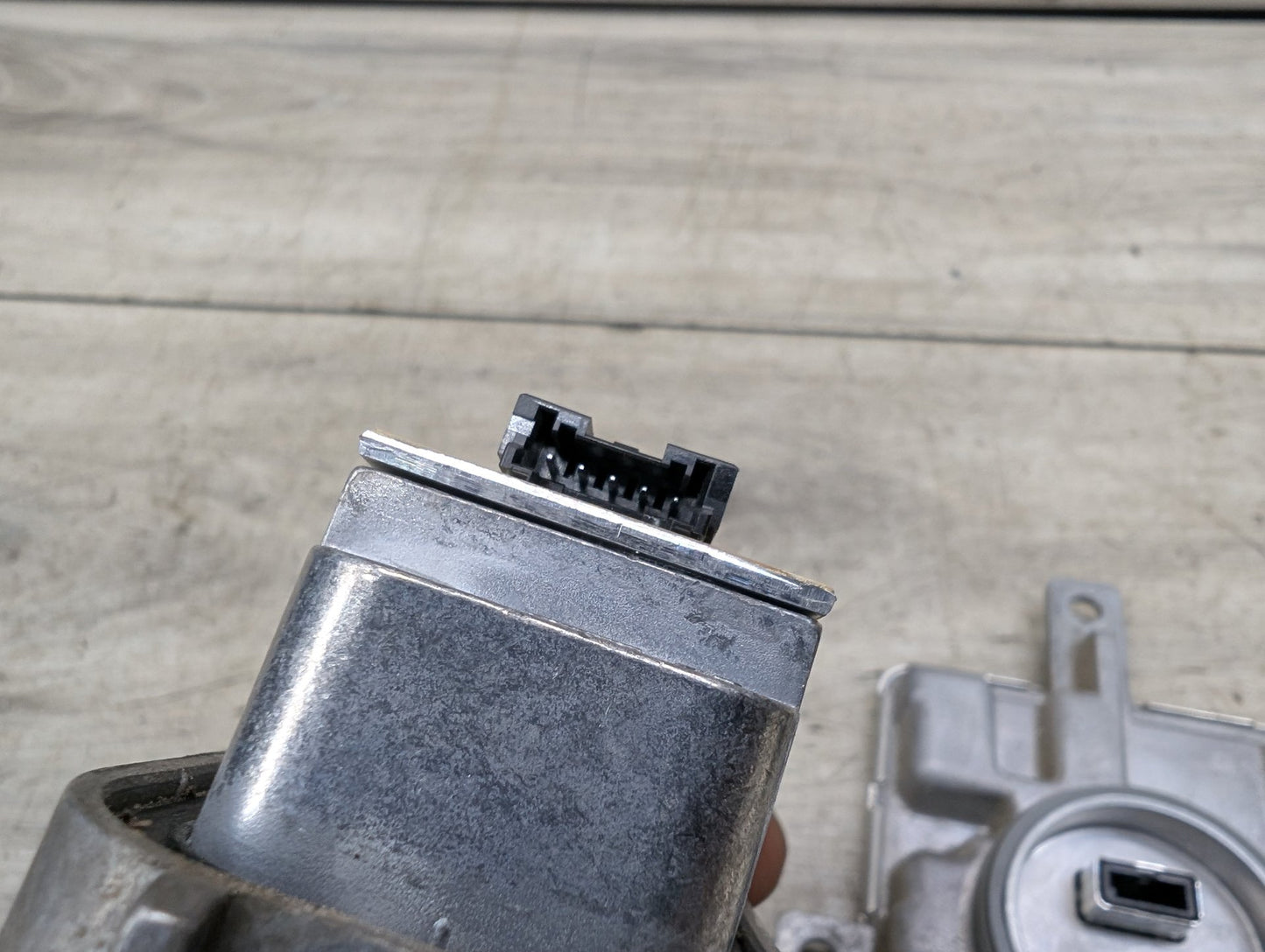 2008 - 2017 Audi S5 8T Front Right Passenger Headlight Ballast Module 8K0941597E