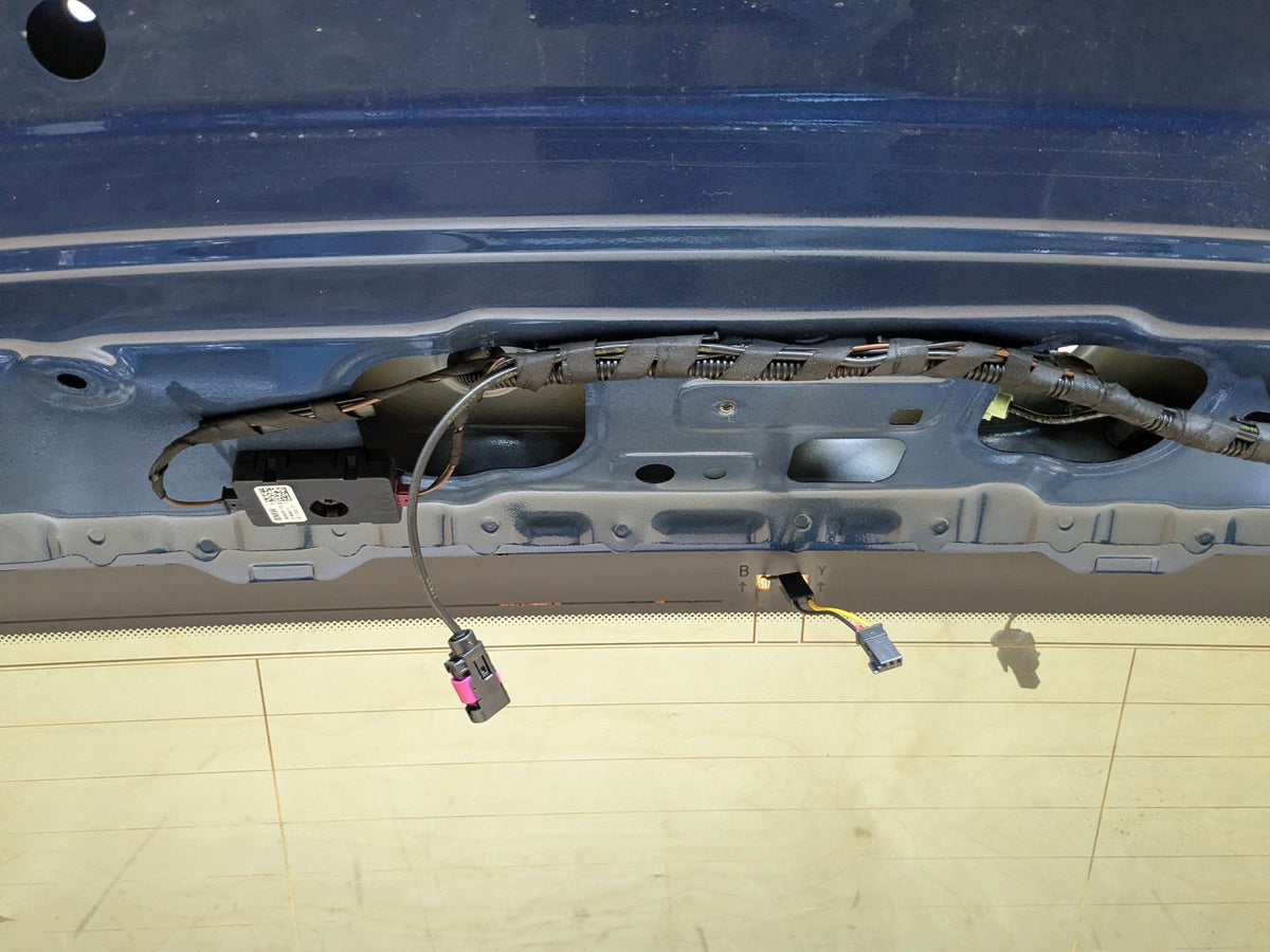 2019-2026 BMW X5 G05 Liftgate Shell Panel Blue C1M