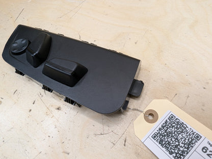 OEM BMW F30 F36 F25 F39 F48 X1 Front Right Passenger Adjust Seat Control Switch