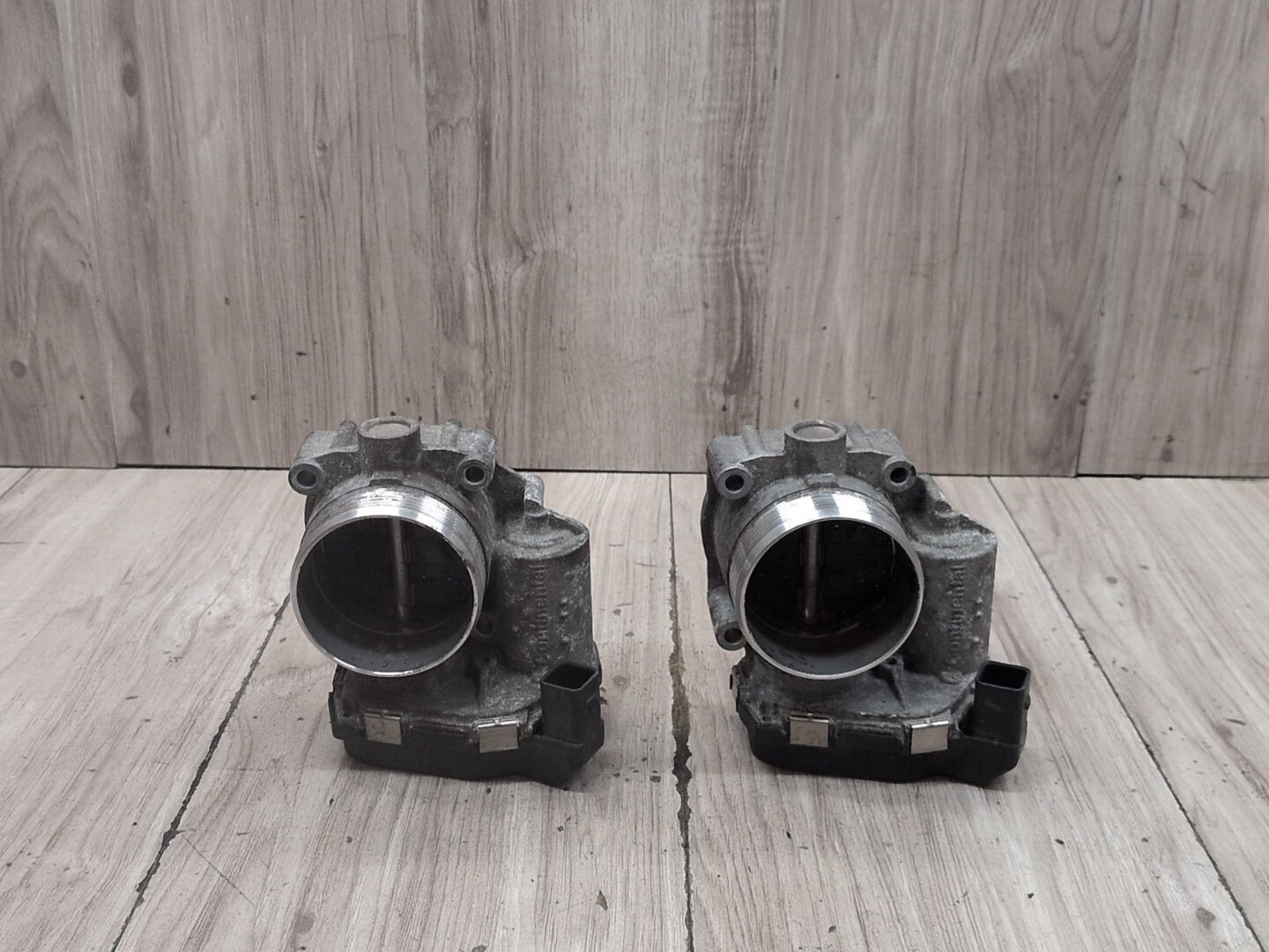 10-19 BMW F10 F12 F13 F01 F02 F15 S63 Intake Manifold Throttle Housing Assembly