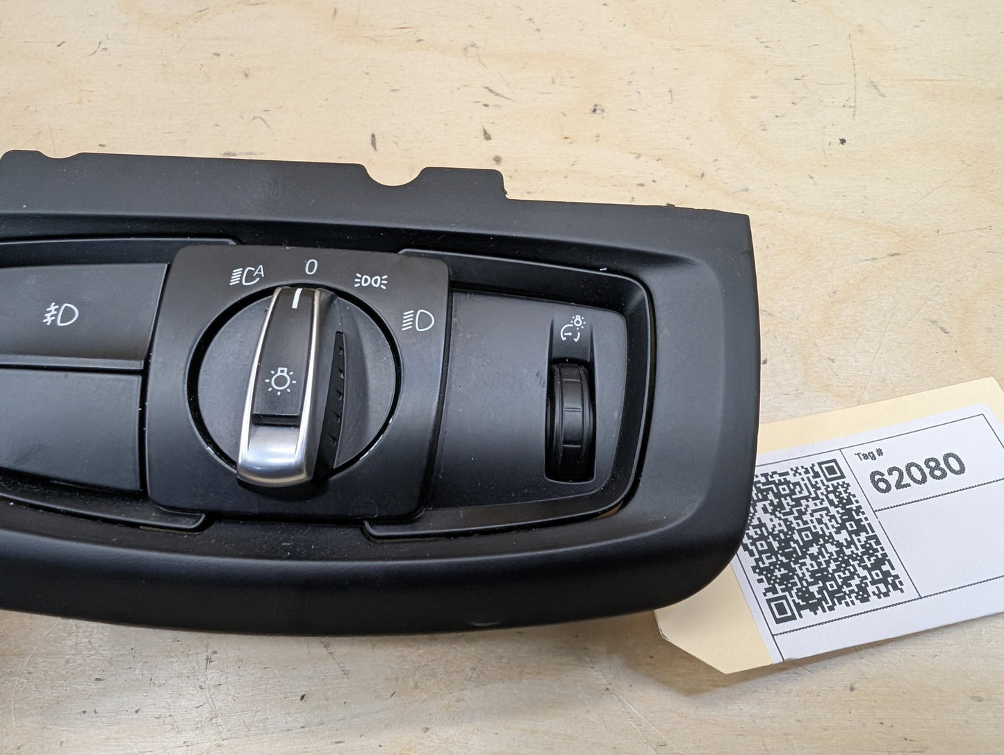 2015-2019 BMW X6 F16 Headlamp Switch 9390196