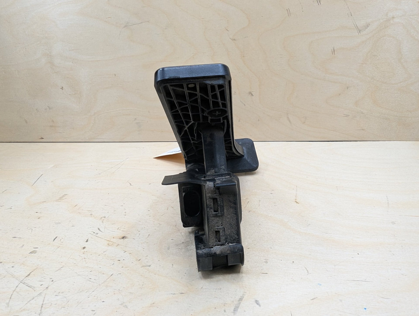 OEM BMW F15 F22 F25 F30 F36 F80 G01 G05 G20 X3 X5 Accelerator Throttle Gas Pedal