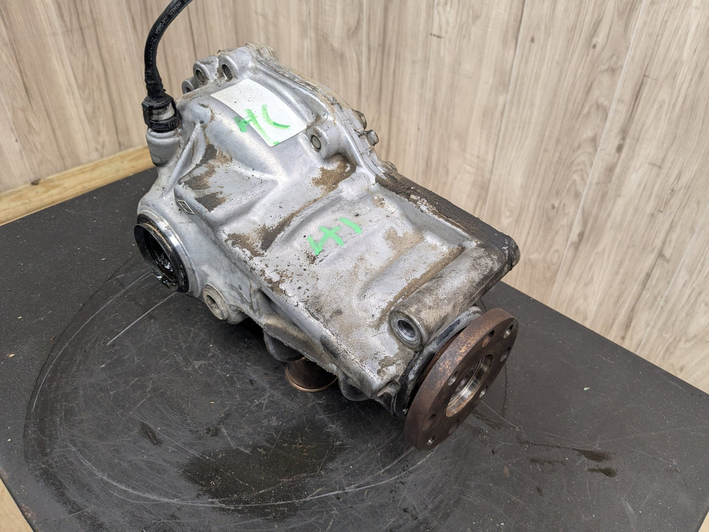 07-10 OEM BMW E70 X5 N62 4.8L Front Differential Axle Carrier AT Ratio 3.91