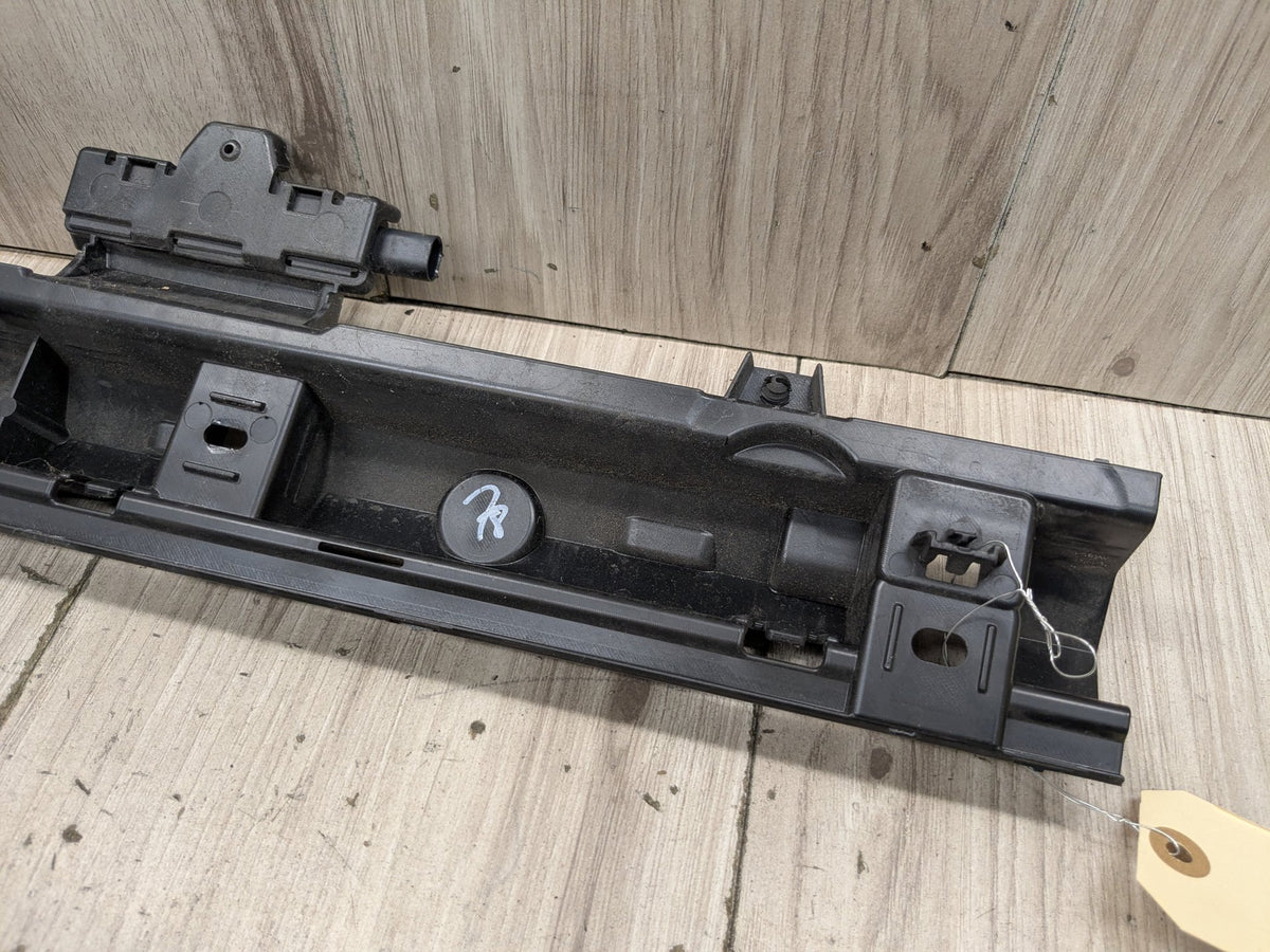 2022-2026 BMW 430i G26 Right Passenger Side Rocker Panel Brackets SET 8737090
