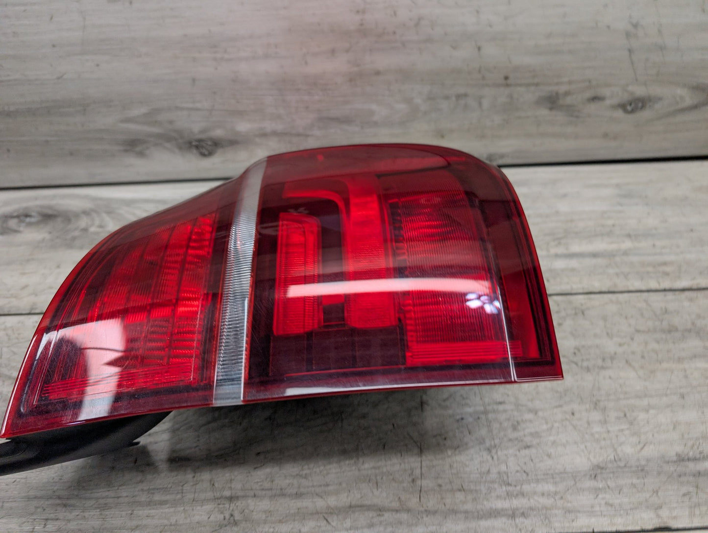 2007-2013 BMW X5 E70 Rear Right Passenger Outer Tail Light 7227792