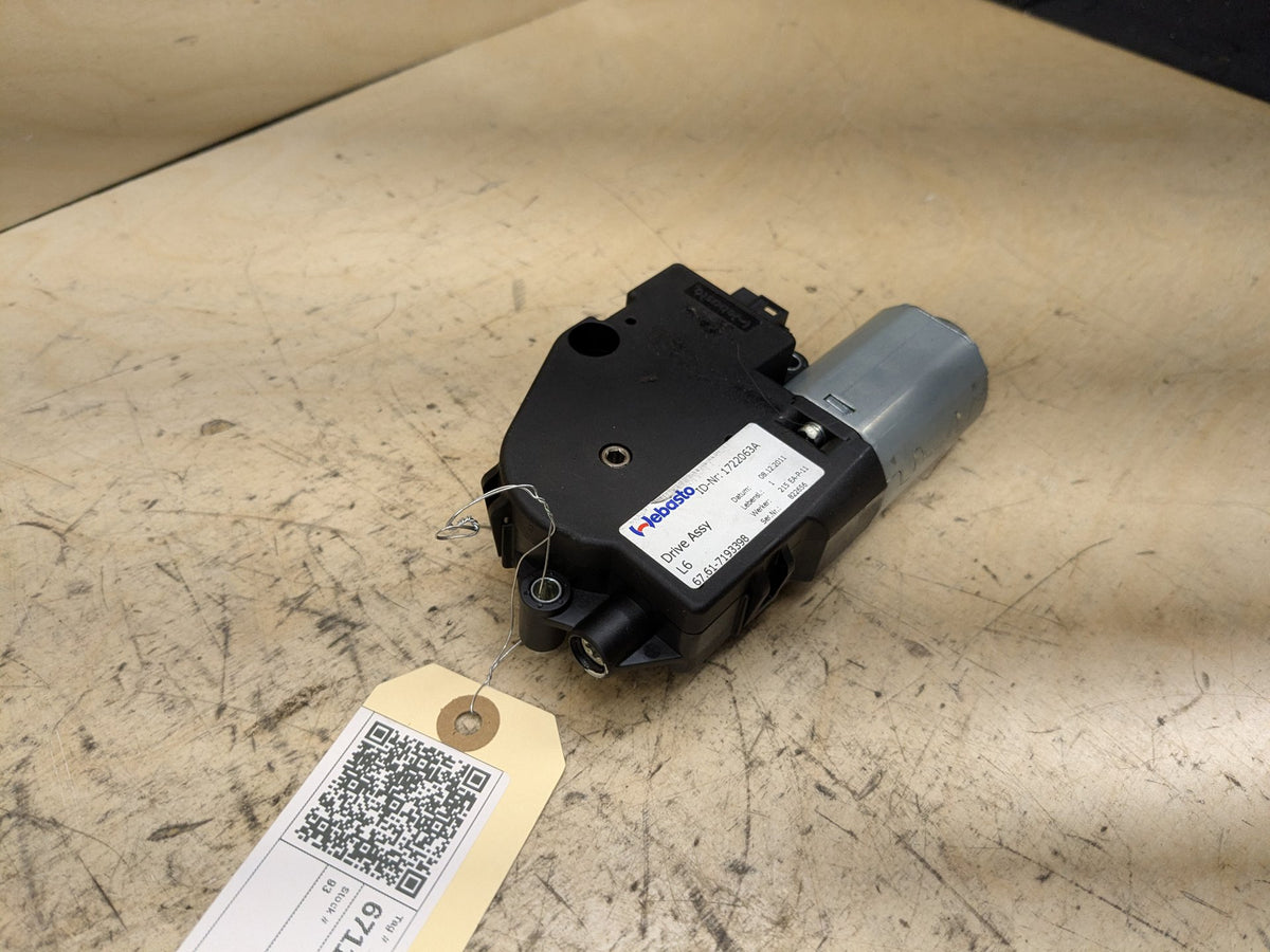 OEM BMW F02 F06 F10 F13 F16 F22 F30 F32 F36 F80 F82 Sunroof Glass Motor Drive