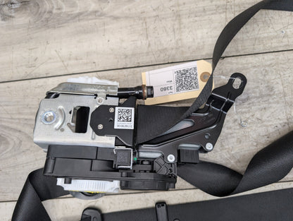 OEM BMW F95 F96 G05 G06 G07 X5 X6 X7 Front Left Driver Seat Belt Retractor Black