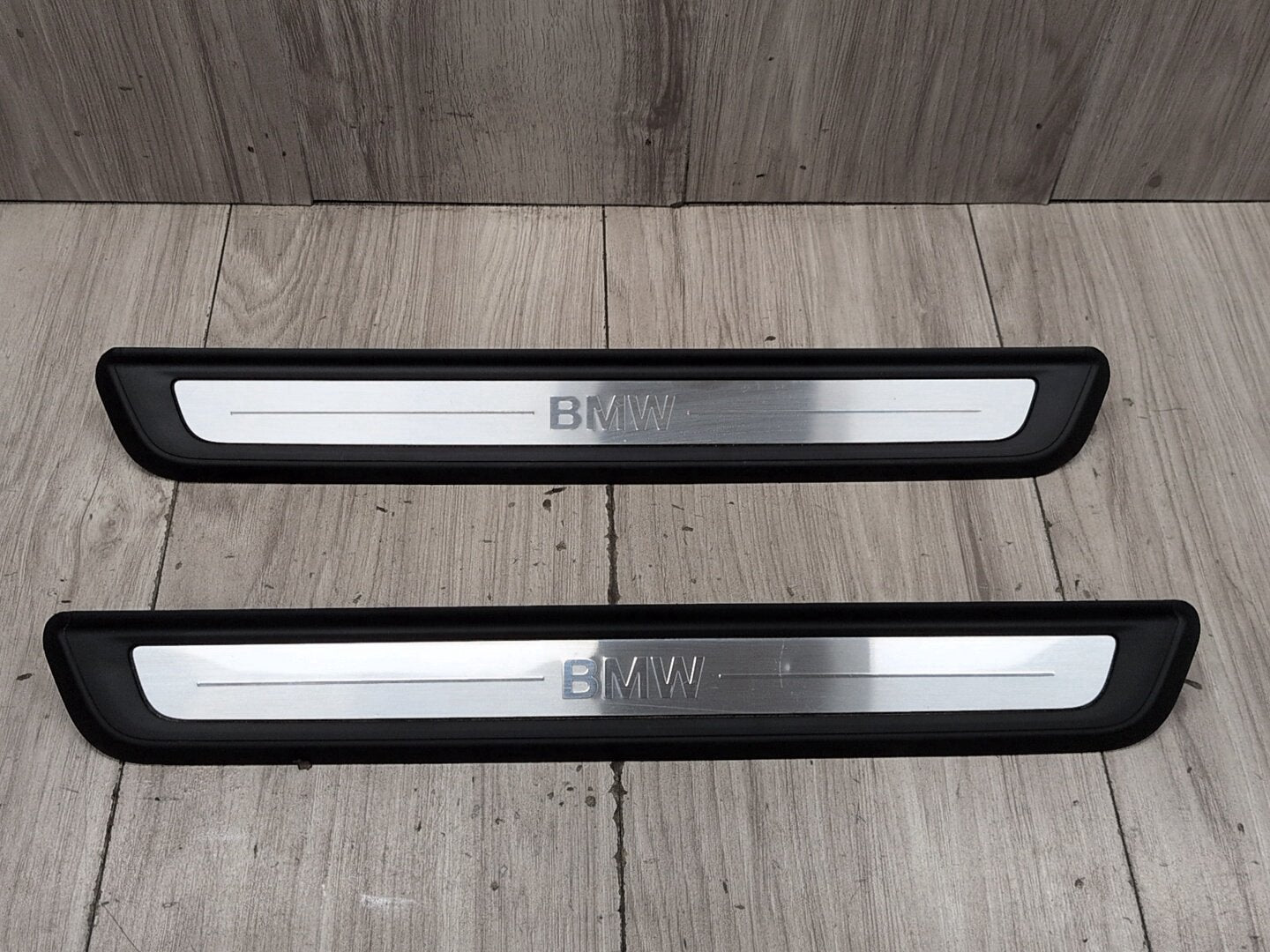 2019-2026 BMW 330i G20 Front Left Right Scuff Plate Door Sill SET 7407377
