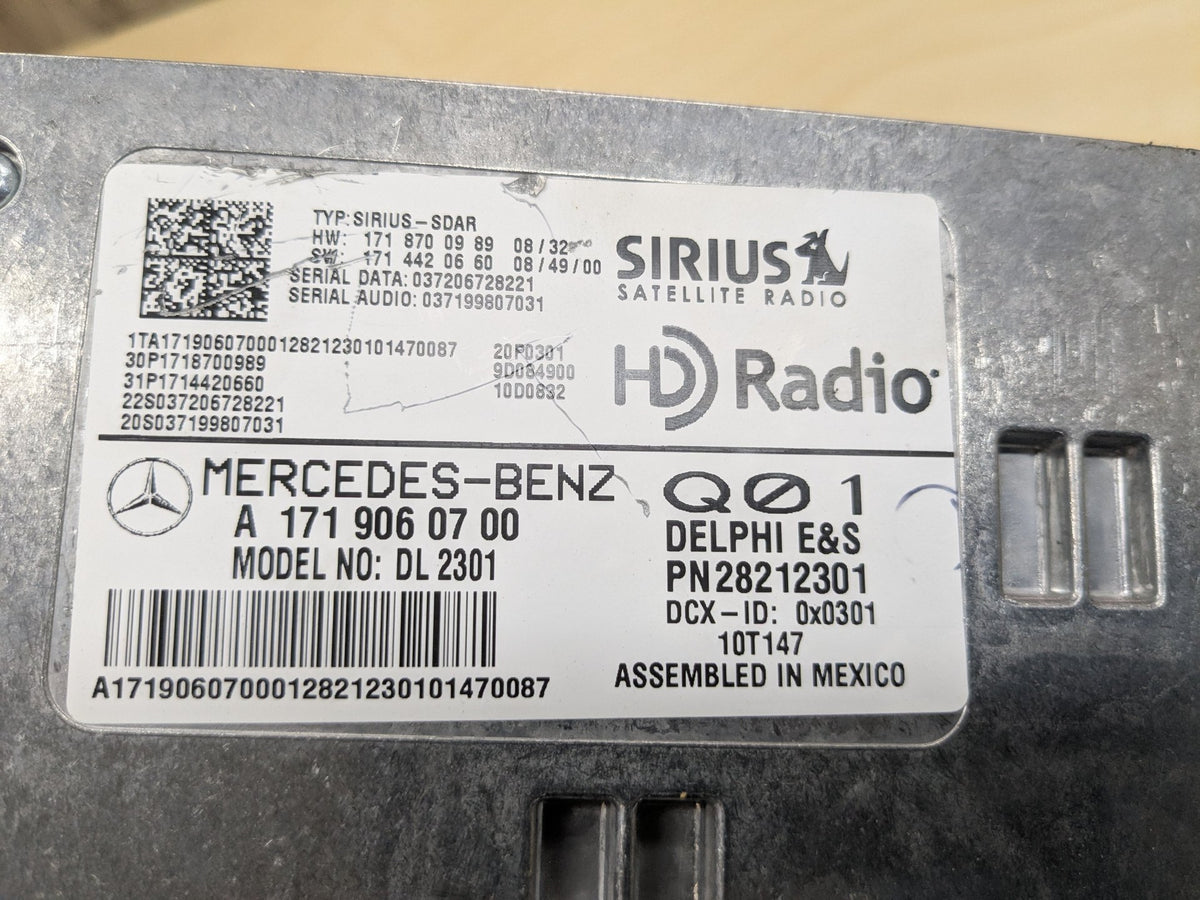 2009-2011 Mercedes-Benz SLK-Class R171 Radio Receiver Module A1719060700 OEM