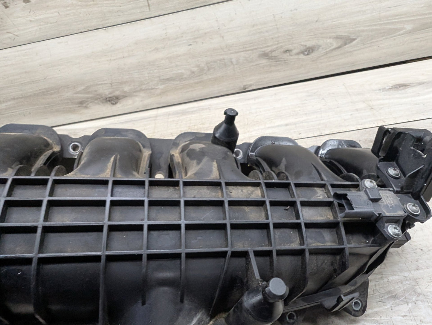 OEM BMW E90 E92 F10 F15 F22 F30 F80 F82 M3 X5 335 Engine N55 S55 Intake Manifold