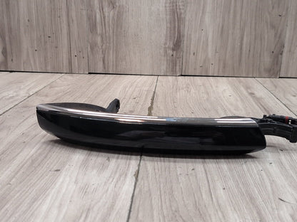 2016-2022 BMW 750i G12 Front Right Passenger Exterior Door Handle w/ Comfort Access 7472790 OEM