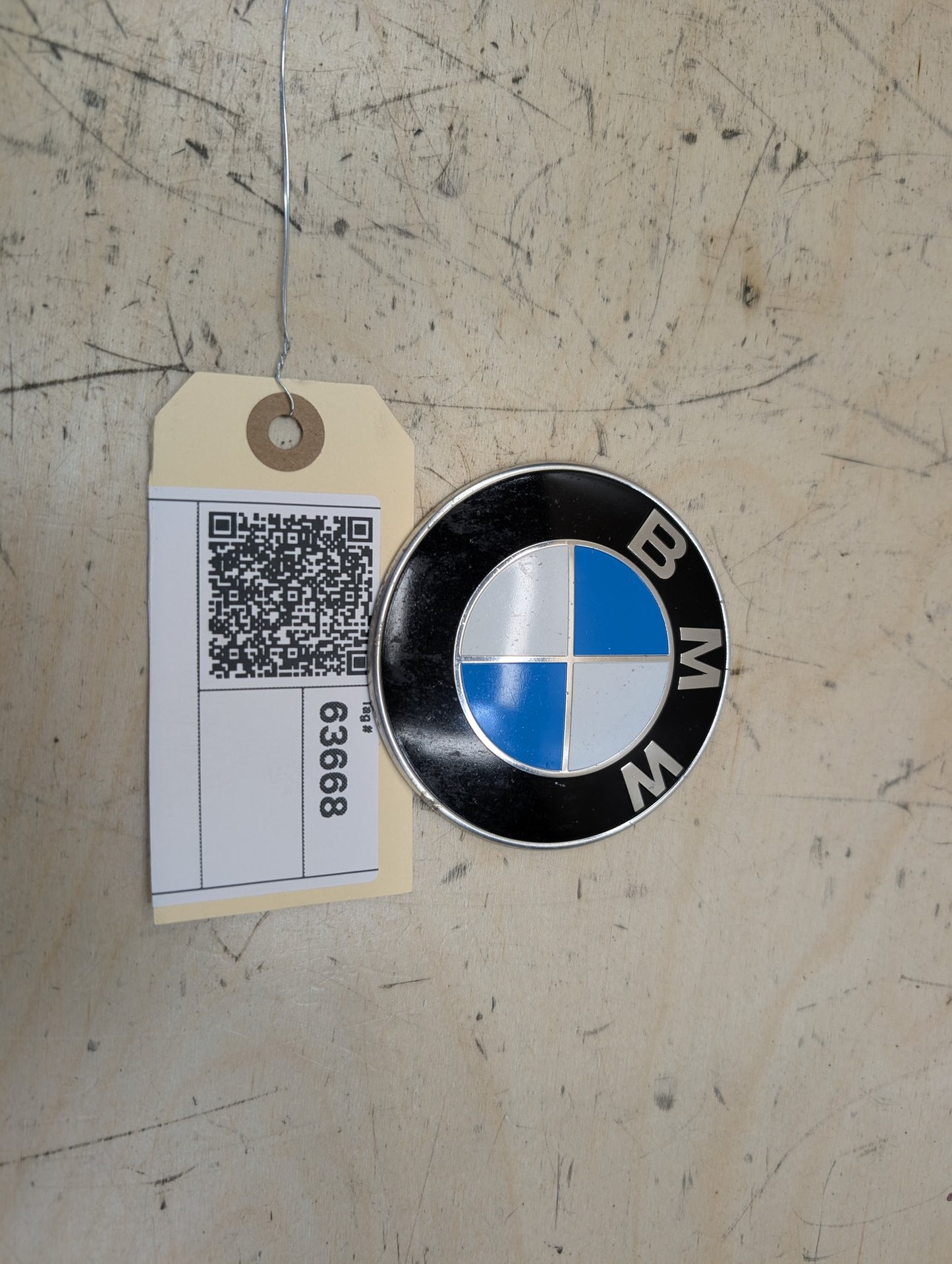 2012-2018 BMW 320i F30 Emblem Badge Symbol Logo 7288752