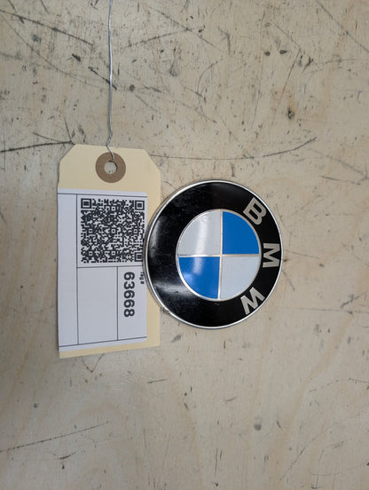 2012-2018 BMW 320i F30 Emblem Badge Symbol Logo 7288752