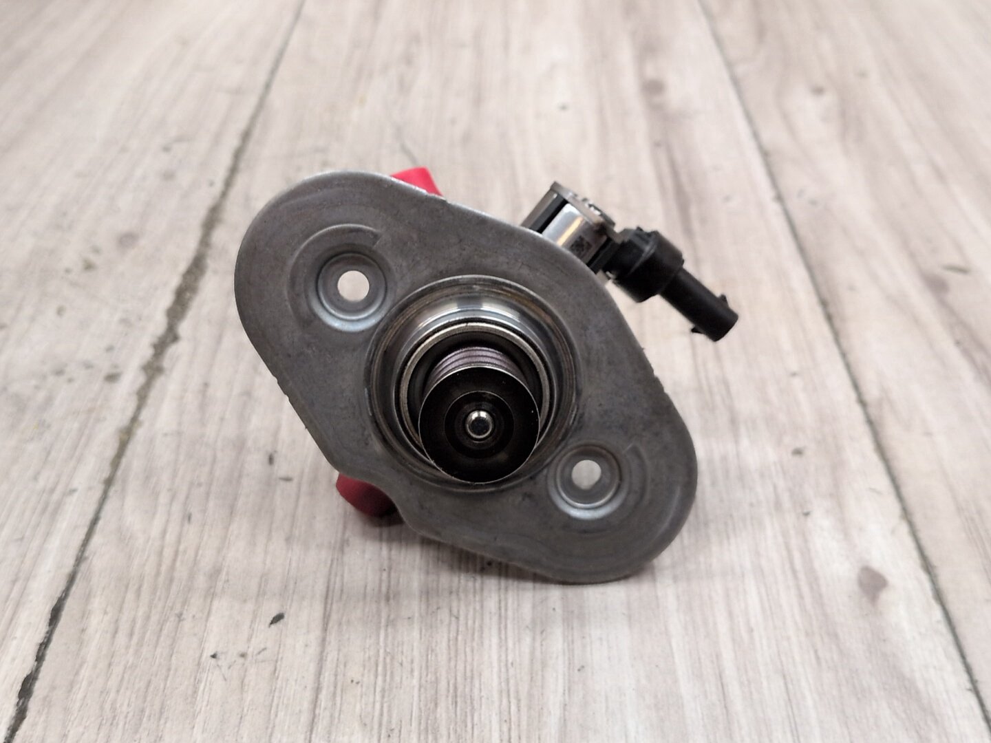 16-20 OEM BMW G11 G12 750 G30 M550 Engine N63R HPFP High Pressure Fuel Pump 1-4