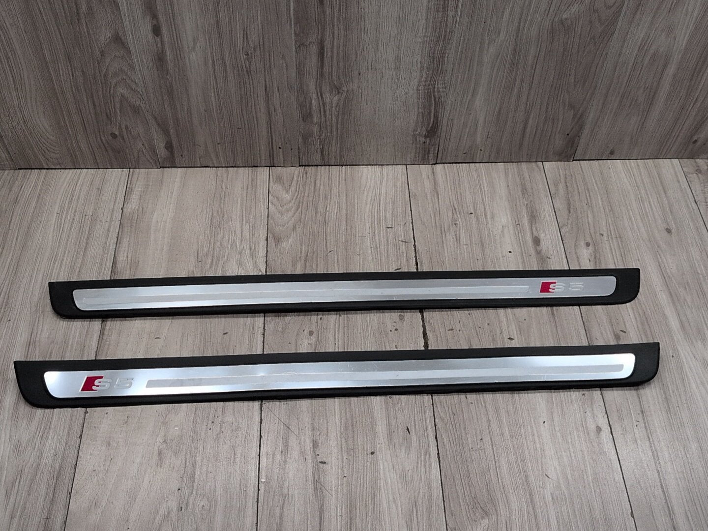 2008 - 2017 Audi S5 8T Front Left Right Scuff Plate Door Sill SET 8T0853373