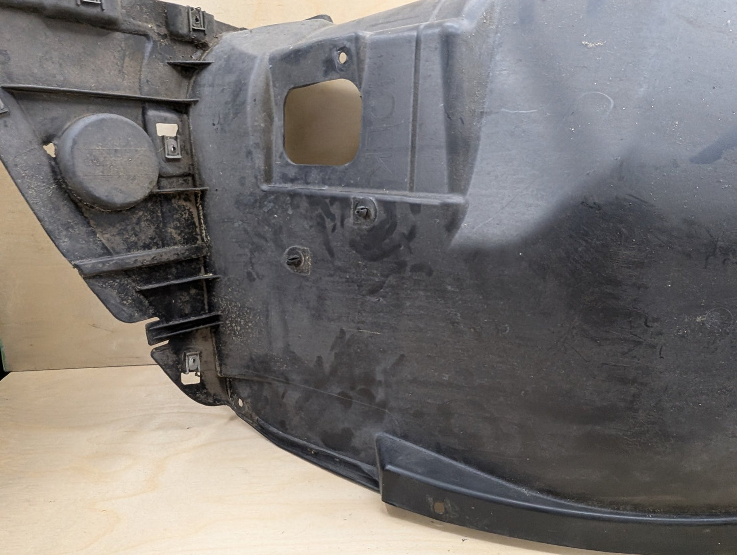 2007-2013 BMW 335i E93 Front Left Driver Wheel Fender Liner Splash Guard 7162831