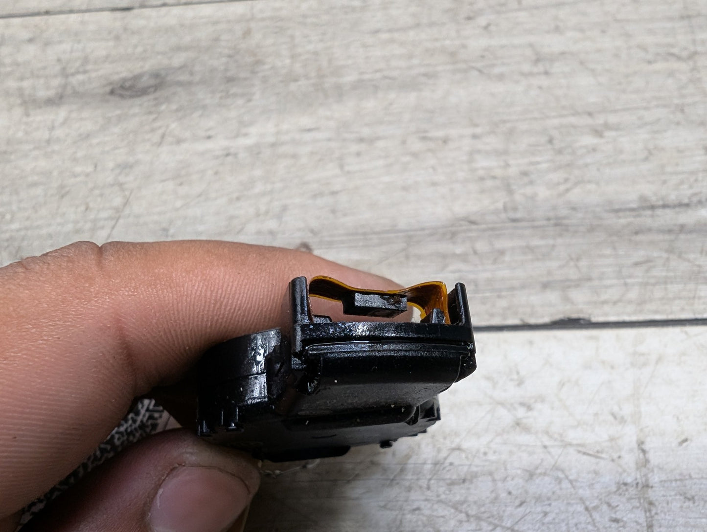 2009-2015 BMW 750Li F02 Rain Light Sensor (RLS) Module 9271878