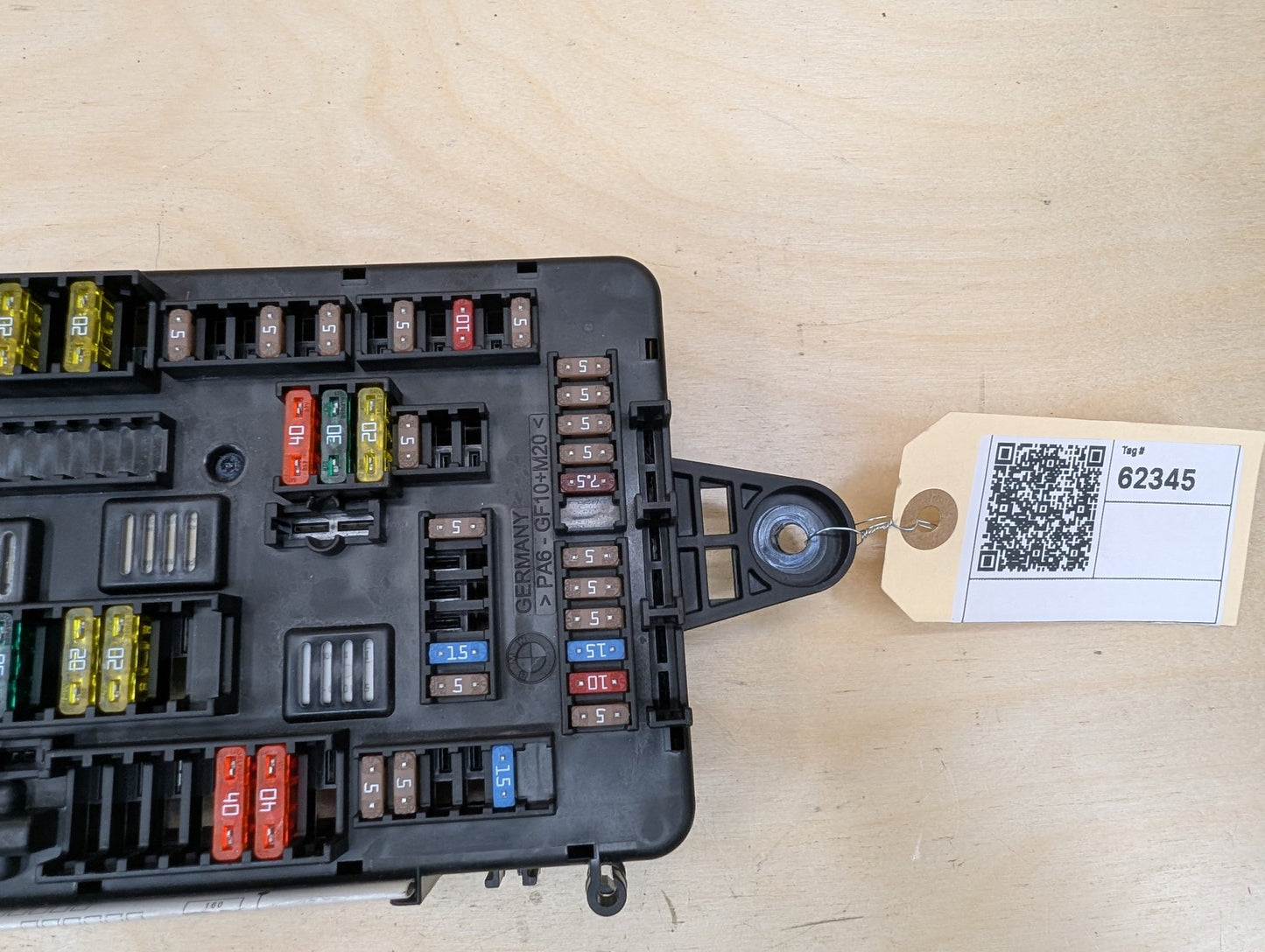 2012-2018 BMW 335i F30 Rear Power Distribution Fuse Box 9337882