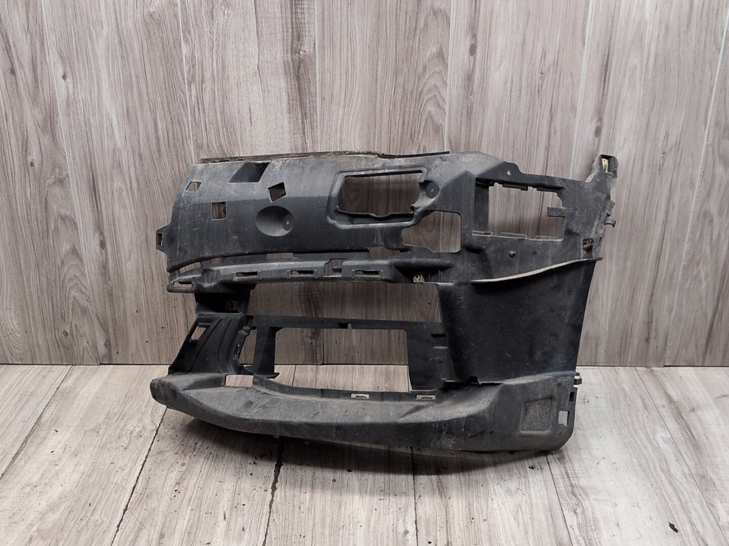 2016-2022 BMW 750i G12 Rear Left Driver Bumper Support Bracket 8061129 OEM