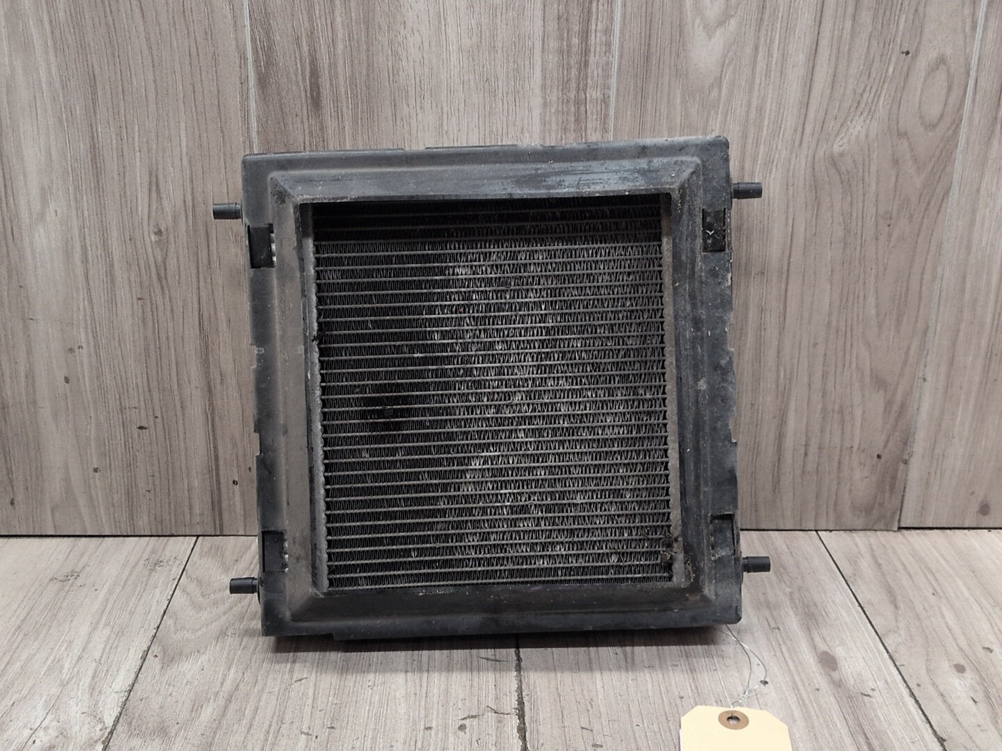2016-2019 BMW M550i xDrive G30 Left or Right Secondary Auxiliary radiator 8619383