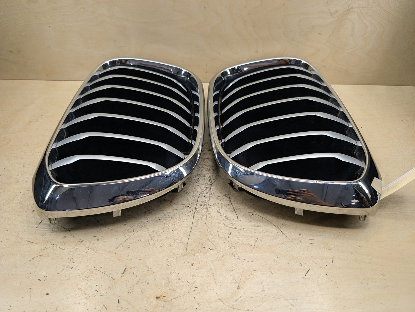 2018-2024 BMW X3 G01 Front Left Right Upper Bumper Cover Kidney Grilles SET 7464922