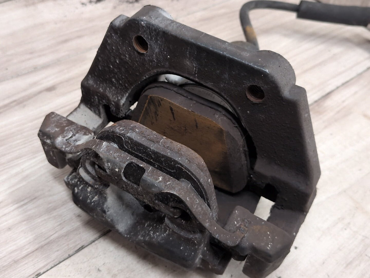 2004-2010 BMW M6 E64 Rear Left Right Brake Caliper SET 2283164