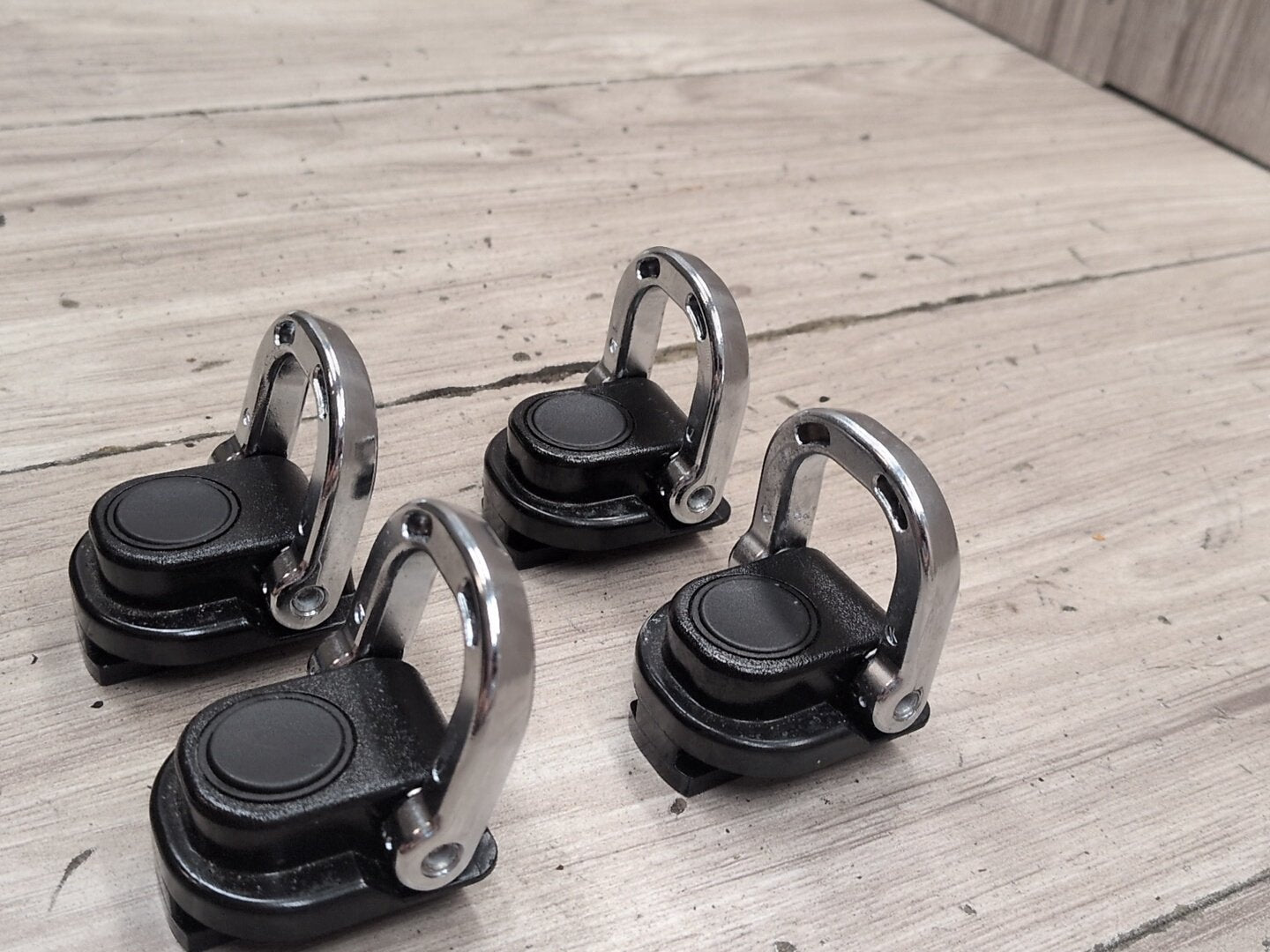 OEM BMW E70 E83 F15 F25 G01 X3 X5 Trunk Cargo Latch Tie Down Hook Clasp Ring (4)