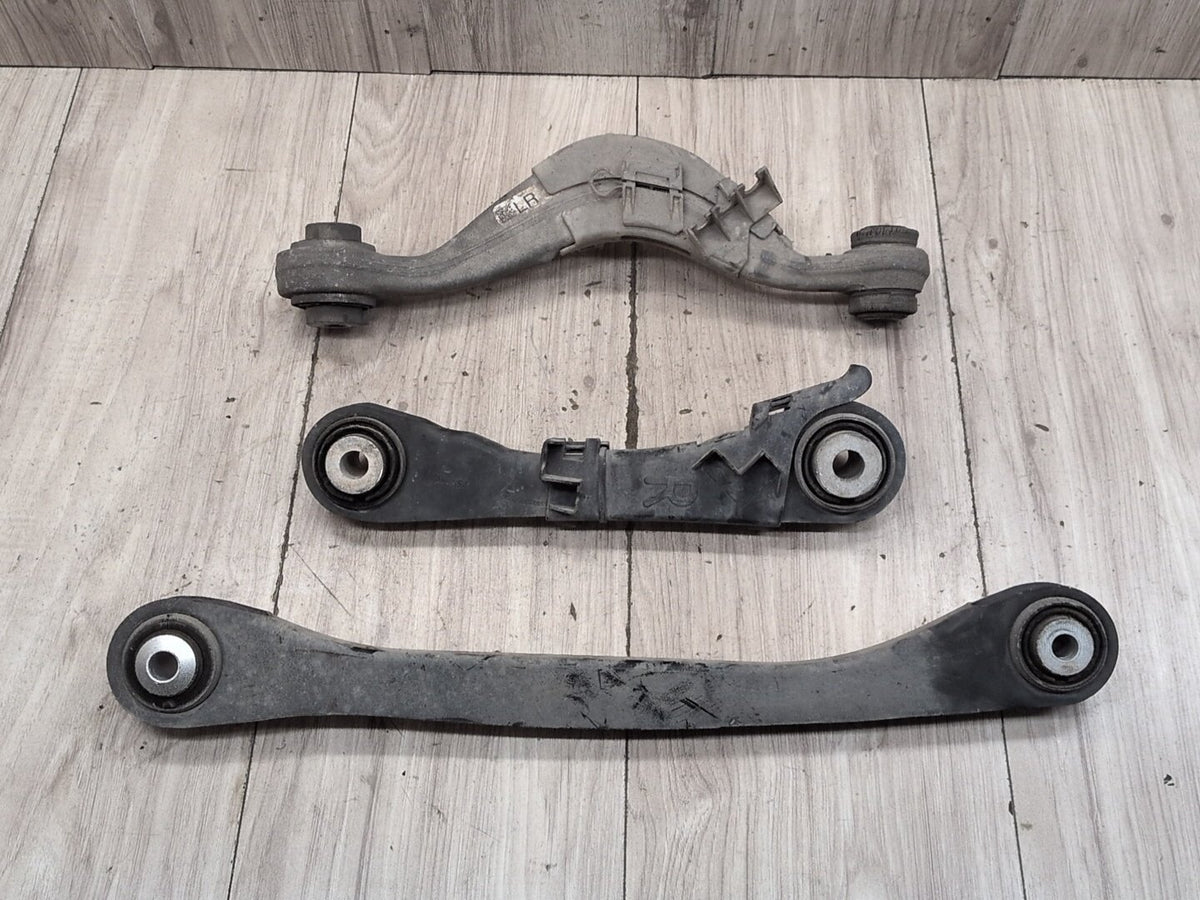 2017-2023 BMW M550i G30 Rear Right Passenger Control Arms SET 6861125