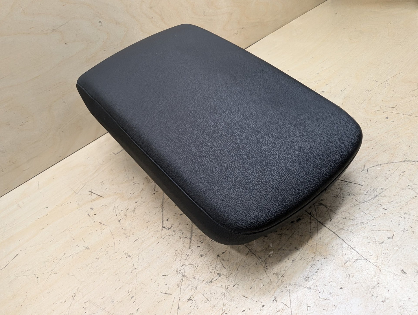 18-21 OEM BMW G01 G02 X3 X4 Retractable Armrest Tray Console Leather Black