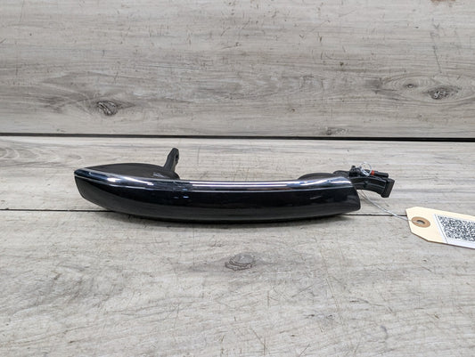 2016-2022 BMW 750Li G12 Front or Rear Right Passenger Exterior Door Handle w/ Comfort Access 7411038