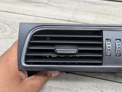 2008 - 2017 Audi S5 8T Dashboard Dash Board Middle Center Air Vent 8T1820951E