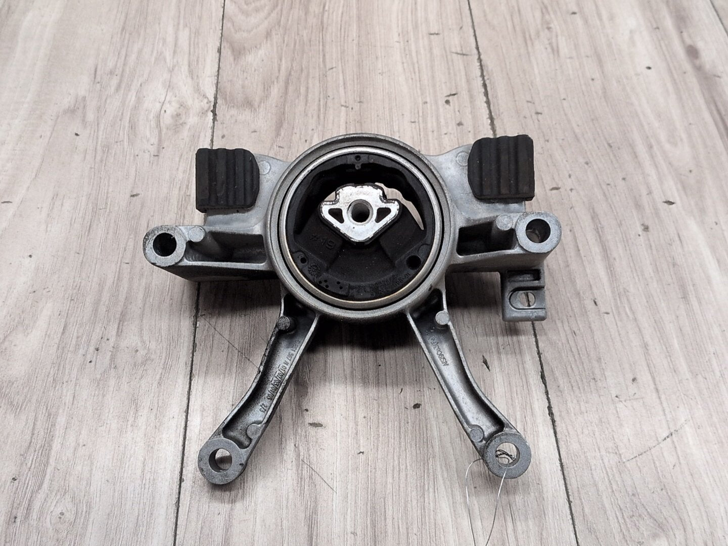 2019-2026 BMW 330i G20 Transmission Mount Bracket 6861567