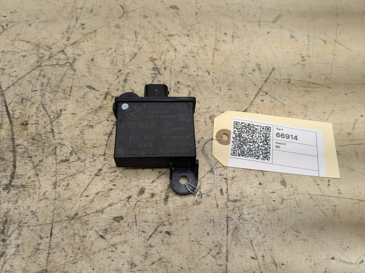 2007-2013 BMW 335i E92 TPMS Tire Pressure Monitoring Module 6771042 OEM